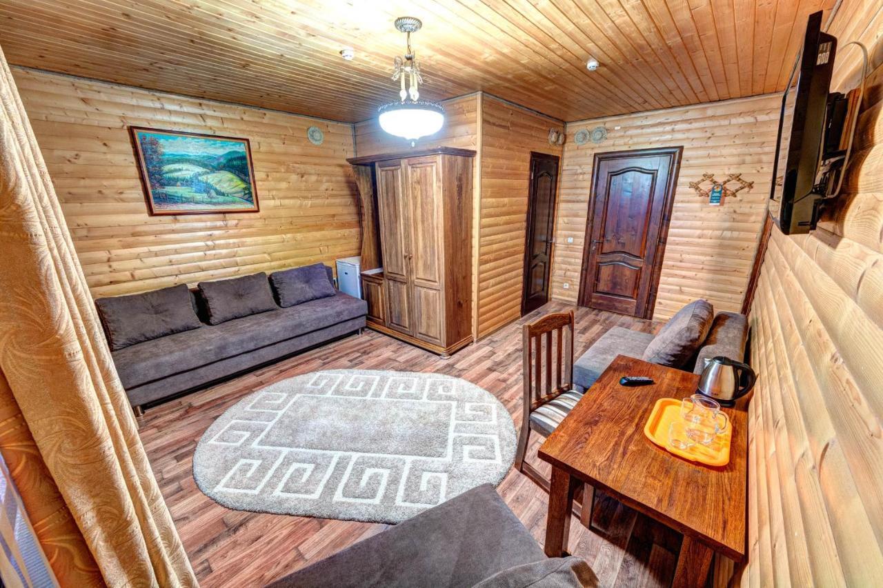 Milli & Jon Hotel Bukovel Exterior foto