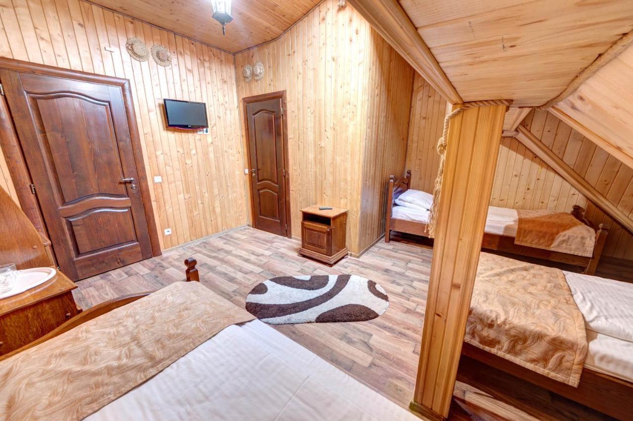 Milli & Jon Hotel Bukovel Exterior foto
